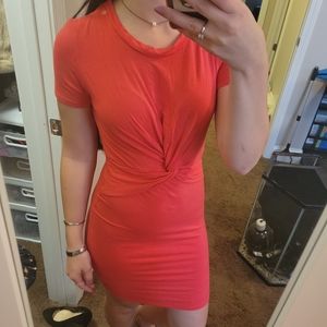 Twist top t-shirt bodycon